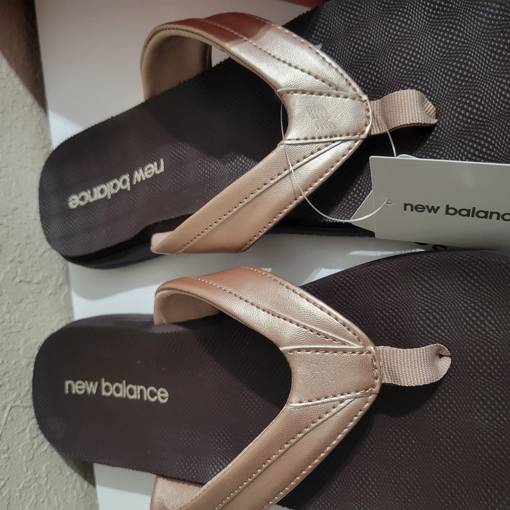 New Balance Women's Sandals - Rose Gold